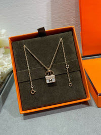 [Aethel]H CIRCE MOISSANITE PENDANT NECKLACE GOLD